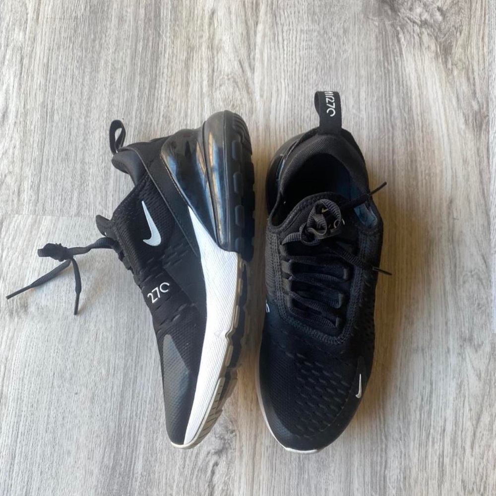 SOLD💌 Nike Air Max 270🖤